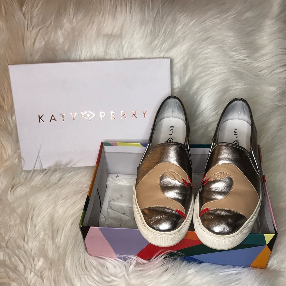 KATY PERRY COLLECTIONS SHOES- THE HEART
